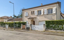 MAISON DE CARACTÈRE 211 m² - TERRAIN 1060 m² PISCINABLE
