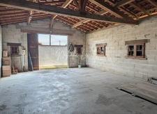 Grange et vaste terrain de 1135 m² – Potentiel d'agrandissement – Lavernose-Lacasse