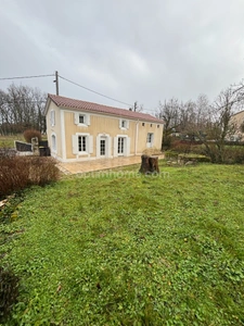 ? Maison en pierre de caractère – 95 m² – Angoulême Sud (Petit Fresquet)