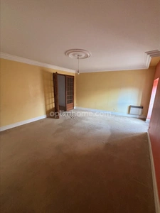 Maison familiale 120 m² à Xambes – 3 chambres, garage et cour intérieure – Secteur calme