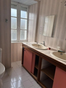 Maison familiale 120 m² à Xambes – 3 chambres, garage et cour intérieure – Secteur calme
