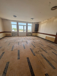 Maison 8 piéces à rénover de 200 m² avec permis accepté pour création de 2 logements – Moulidars (16290)