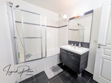Appartement à louer 4 pièces meublé en dernier étage COLOMBES (92)