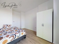Appartement à louer 4 pièces meublé en dernier étage COLOMBES (92)