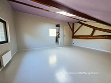 maison atypique avec grande surface exploitable