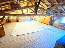 maison atypique avec grande surface exploitable