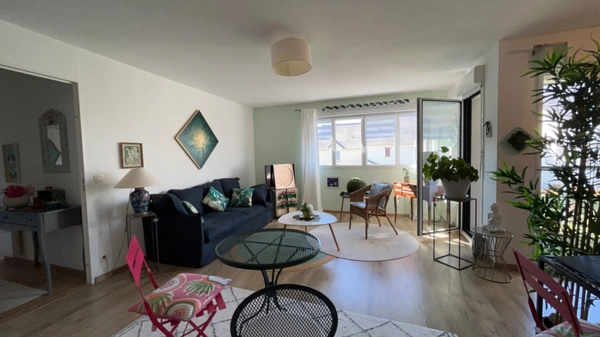 Appartement à vendre 3 pièces et double garage - quartier BERNUS KERGYPT VANNES (56)