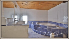 Capestang – Maison en pierre 7 pièces avec local indépendant et terrasse tropézienne