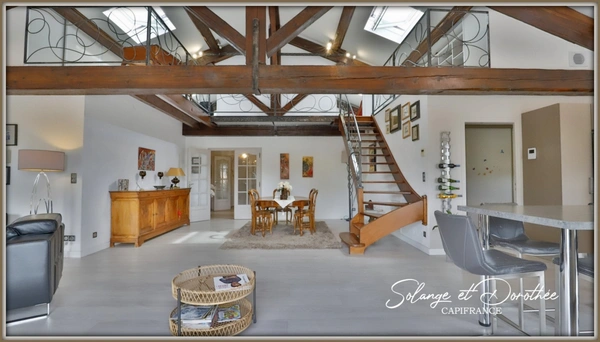 Dpt Hérault (34), à vendre LIGNAN SUR ORB maison P8 de 325 m² - Terrain de 1 300,00 m² garage 250 m² -parking- 5 ch