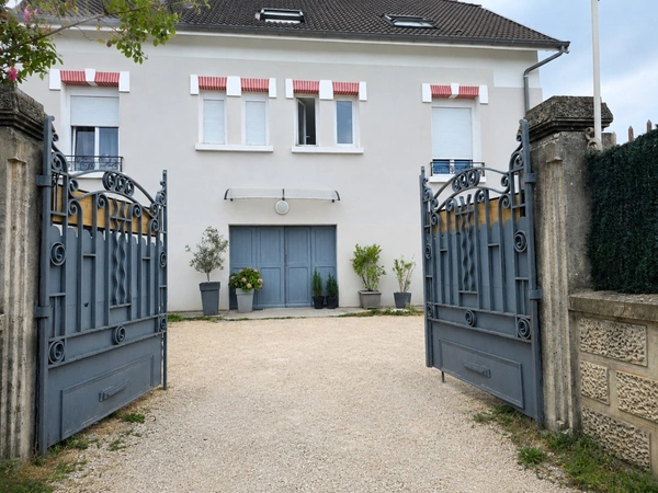Présentation du bien : Maison 6 pièces à vendre aux ABRETS