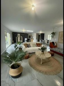 Maison 5 pièces avec grande piscine