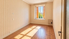 SAINT-ÉTIENNE-DE-SAINT-GEOIRS – MAISON EN PIERRE À RÉNOVER – 96 M² HABITABLES + PLATEAU AMÉNAGEABLE – COUR – FORT POTENTIEL INVESTISSEUR