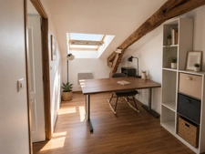 T3 Duplex lumineux avec espace bureau – Faibles charges – Centre-ville
