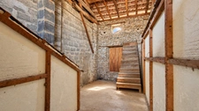 SAINT-ÉTIENNE-DE-SAINT-GEOIRS – MAISON EN PIERRE À RÉNOVER – 96 M² HABITABLES + PLATEAU AMÉNAGEABLE – COUR – FORT POTENTIEL INVESTISSEUR