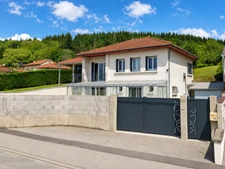 MAISON FAMILIALE 108,7 M² – 4 CHAMBRES – SUITE PARENTALE – VÉRANDA 22 M² – TERRAIN 1 600 M²