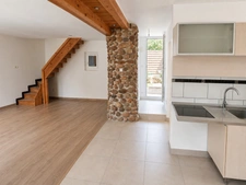 SAINT-HILAIRE-DE-LA-CÔTE – MAISON DE CARACTÈRE RÉNOVÉE – 3 CHAMBRES - 94,46 M² – JARDIN – TERRASSE