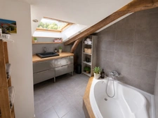 T3 Duplex lumineux avec espace bureau – Faibles charges – Centre-ville