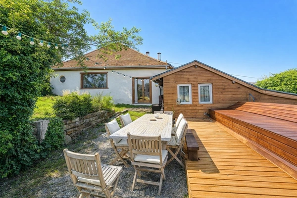 Propriété Dauphinoise 190 m² — 1,2 hectare — Box chevaux — Charancieu