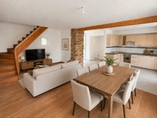 SAINT-HILAIRE-DE-LA-CÔTE – MAISON DE CARACTÈRE RÉNOVÉE – 3 CHAMBRES - 94,46 M² – JARDIN – TERRASSE