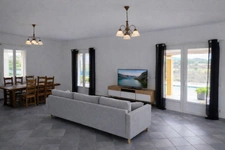 Villa familiale avec studio indépendant, piscine et jacuzzi – DPE B – Brignoles Les Censiès