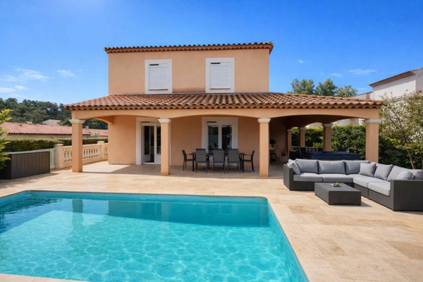 Villa familiale avec studio indépendant, piscine et jacuzzi – DPE B – Brignoles Les Censiès