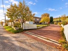 CHÂTONNAY – MAISON FAMILIALE 157 M² – 4 CHAMBRES – TERRASSE PLEIN SUD – TERRAIN 758 M² – GARAGE – VUE DÉGAGÉE