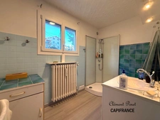 Maison avec fort potentiel à Gap Sud – 156 m², jardin, garage et vue dégagée