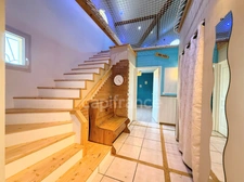 Modern villa of 211m² with swimming pool and garage