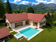 Modern villa of 211m² with swimming pool and garage