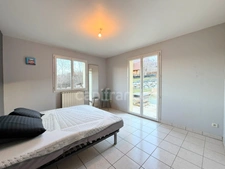 Modern villa of 211m² with swimming pool and garage