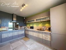 Appartement à vendre 95 m² 3 pièces, terrasse, véranda, cave et emplacement de parking sécurisé GAP (05)