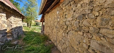 Ancienne ferme à rénover avec dépendance – terrain de 1 895 M² – CHORGES