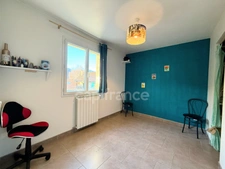 Modern villa of 211m² with swimming pool and garage