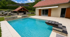 Modern villa of 211m² with swimming pool and garage