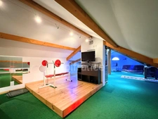 Modern villa of 211m² with swimming pool and garage