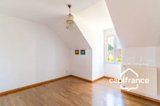 GIF BELLEVILLE | MAISON FAMILIALE 5 CHAMBRES AVEC SOUS-SOL TOTAL ET DOUBLE GARAGE