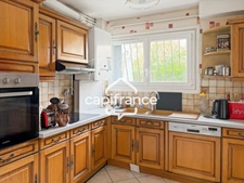 SOUS COMPROMIS - Maison familiale 5 chambres avec jardin