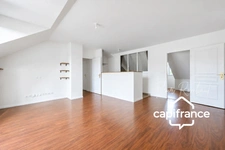 RAMBOUILLET – L’ORÉE DU CHÂTEAU | 3 pièces atypique de 70 m²