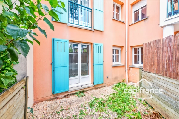Appartement 2 pièces de 45 m² en rez de jardin à Plaisir