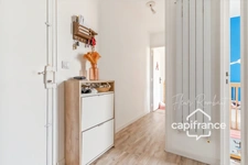 Appartement duplex 5 pièces de 94 m² avec terrasse plein sud à Maurepas