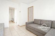 3 pièces lumineux avec balcon, cave et isolation récente – Maurepas