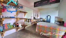 SAINTE-ROSE – MAISON 6 PIÈCES DE 222 M² AVEC PISCINE SUR 1 331 M² DE TERRAIN