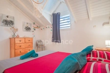 3-Bedroom House with Master Suite & Pool – Saint-François
