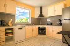 3-Bedroom House with Master Suite & Pool – Saint-François