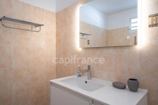 3-Bedroom House with Master Suite & Pool – Saint-François