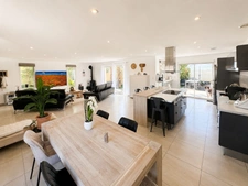 🏡 Magnifique villa familiale de 150 m² avec piscine – Mauguio ( 4 chambres )
