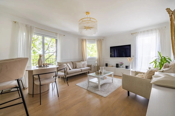 Appartement de 3 pièces de 69 m² à Pantin