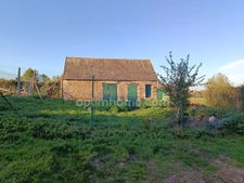 À VENDRE LONGÈRE 5 PIECES 3 CHAMBRES AVEC DÉPENDANCES ET TERRAIN - LES MONTS D'AUNAY (14)