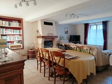 À VENDRE LONGÈRE 5 PIECES 3 CHAMBRES AVEC DÉPENDANCES ET TERRAIN - LES MONTS D'AUNAY (14)