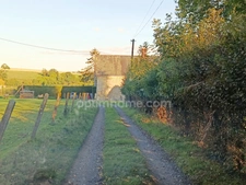 À VENDRE LONGÈRE 5 PIECES 3 CHAMBRES AVEC DÉPENDANCES ET TERRAIN - LES MONTS D'AUNAY (14)